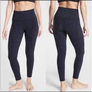 ATHLETA Salutation Stash Pocket Gravel Tight size Small (Blue and Black)